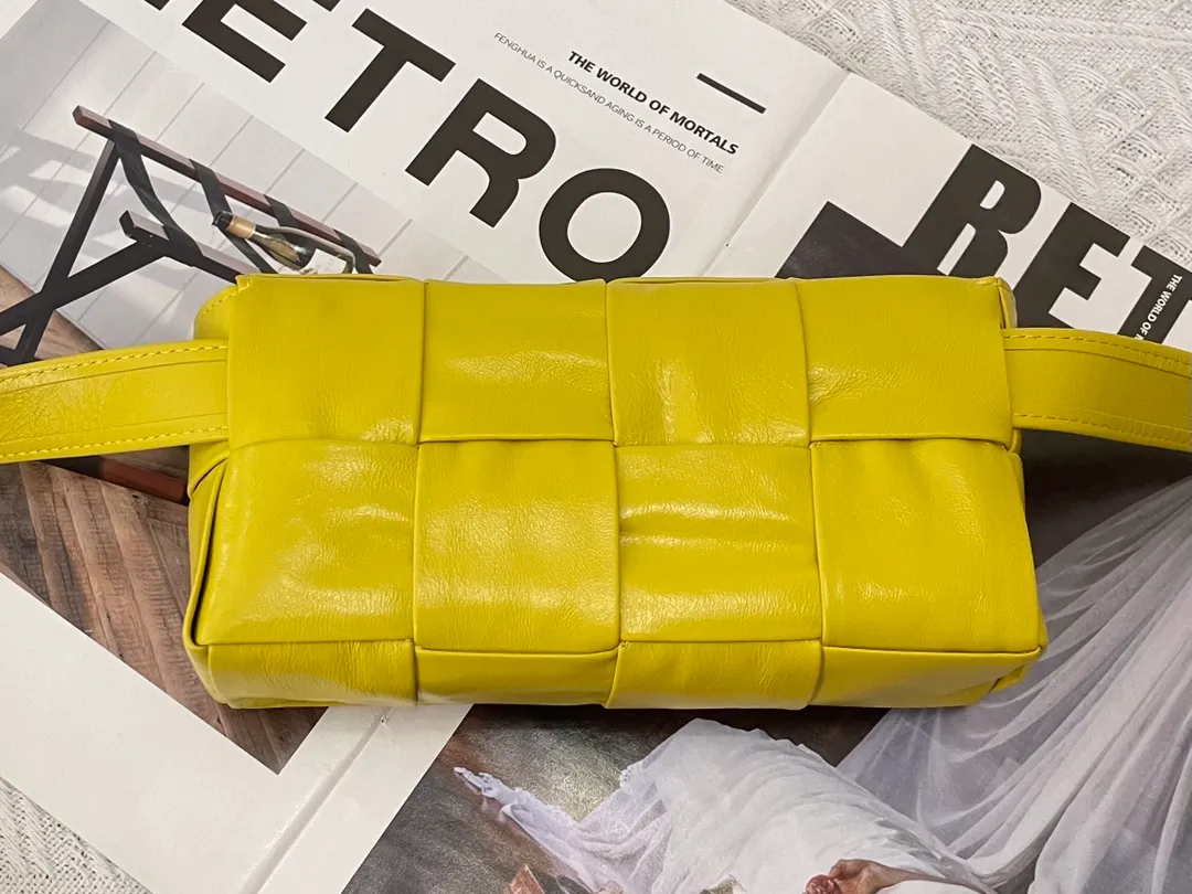 #𝐓𝐇𝐄 𝐁𝐄𝐋𝐓 𝐂𝐀𝐒𝐒𝐄𝐓𝐓𝐄 Checkered waist bag cassette has an updated version🆕The waxed cowhide material is very light and shiny, has a cool feeling, and has the same high-end touch as always. ⚠️The second-generation upgraded version has a long strap of 136cm, tall people can also wear it cross-body at will It is also suitable for boys. It is suitable for couples. It can be used as a handbag, waist bag, crossbody or shoulder bag. It’s small and exquisite, but packs a punch: 💄lipstick 🕶️sunglasses, etc.⋯pack it all! It continues the square shape of the cassette bag and does not deform after loading. It has a very concave shape! Model: 6815# S18.5x5x9.5